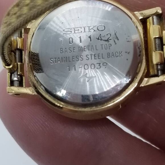 Seiko Gold 22mm Women\'s Watch